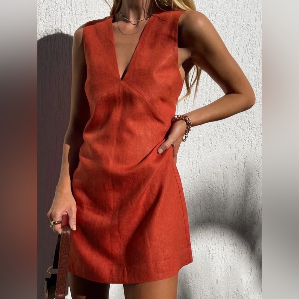 Commense Rust Orange Sleeveless V-Neck Mini Dress